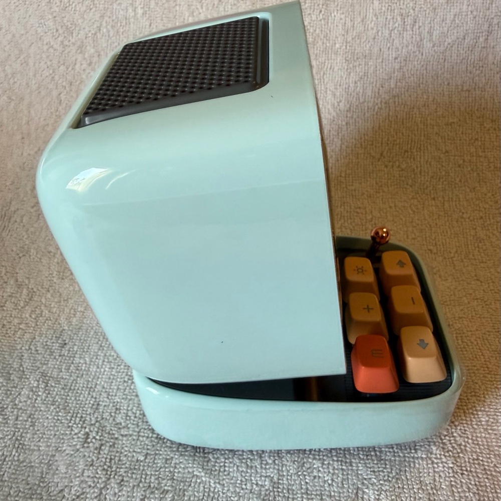 Divoom Ditoo Retro Pixel Art Game Bluetooth Speaker - Picture 13 of 15